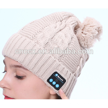 PK18ST015 latest design fashion knitting women pompom beanie with wireless earphone